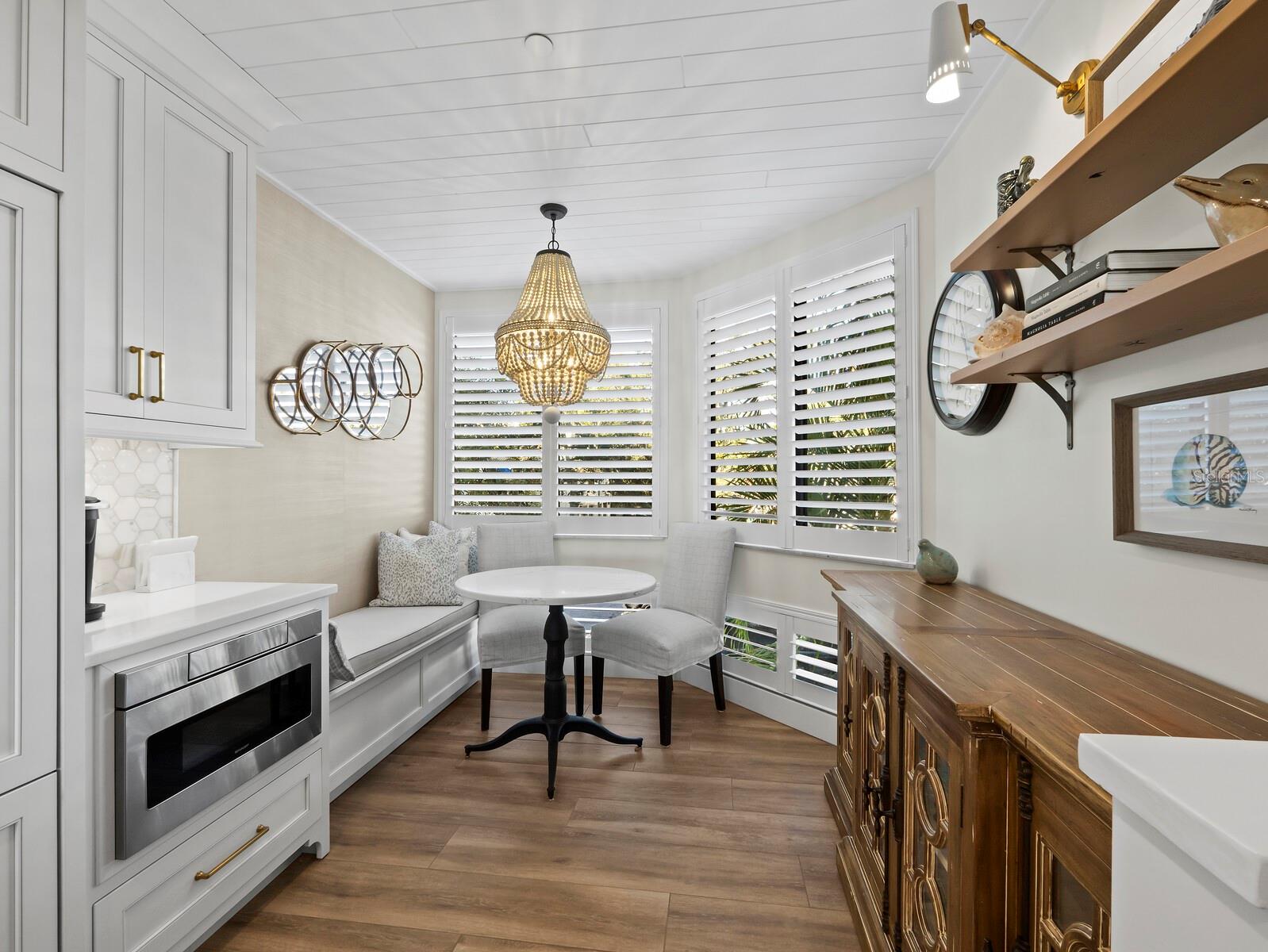 Image 6 of 55 For 1918 Harbourside Drive 902