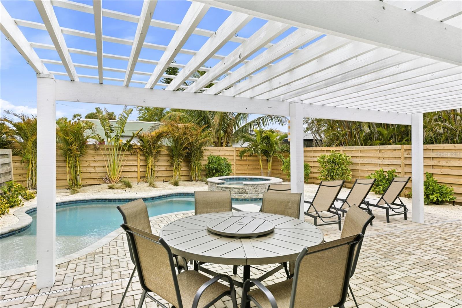 Image 41 of 46 For 866 Shore Drive