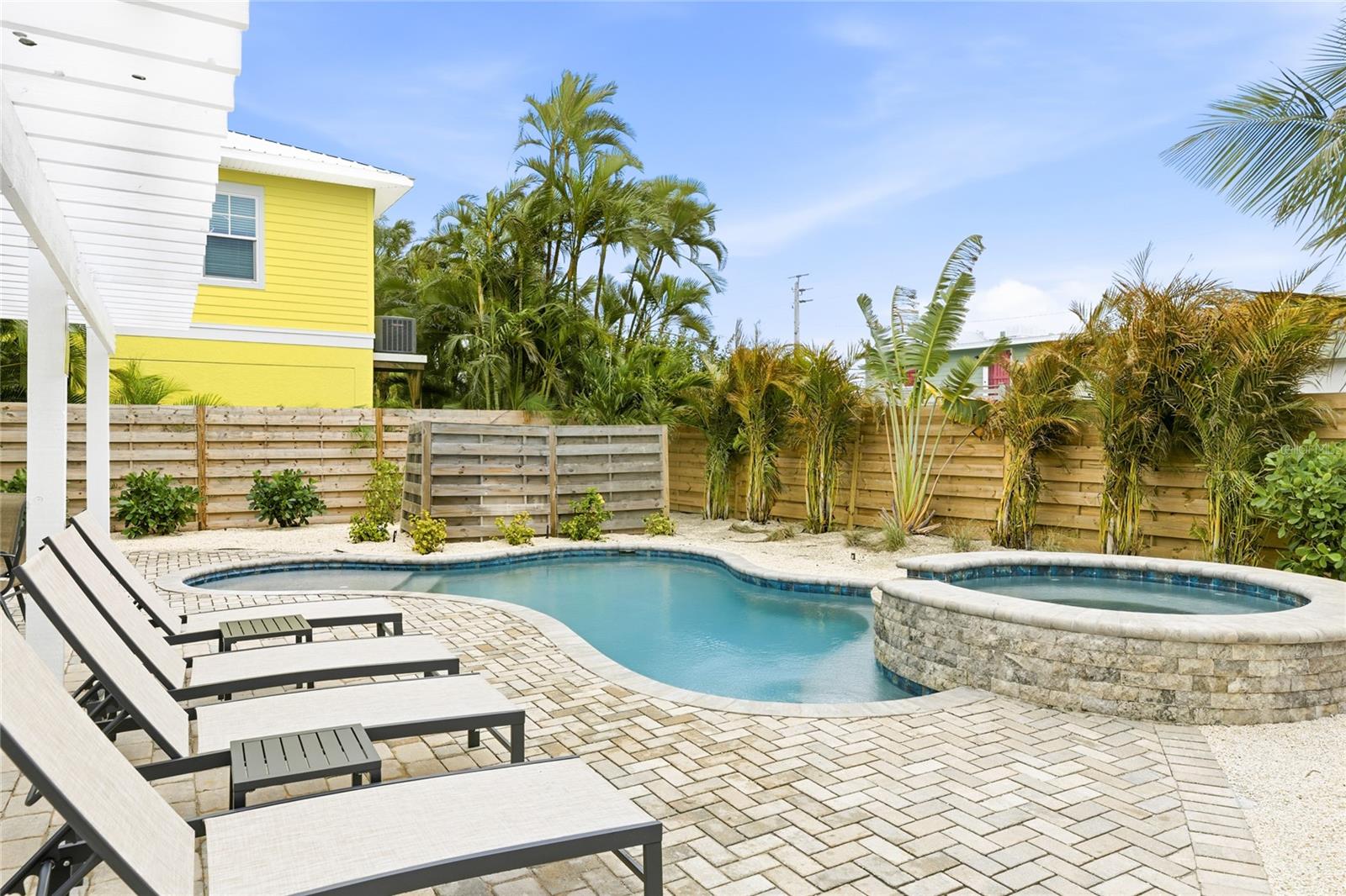 Image 43 of 46 For 866 Shore Drive