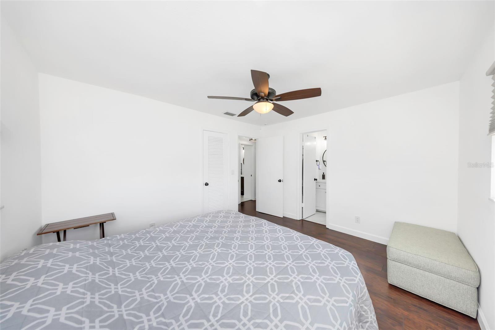 Image 21 of 39 For 4488 100th Avenue N