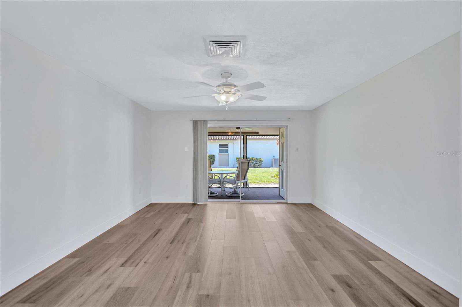 Image 19 of 48 For 191 Vista Hermosa Circle