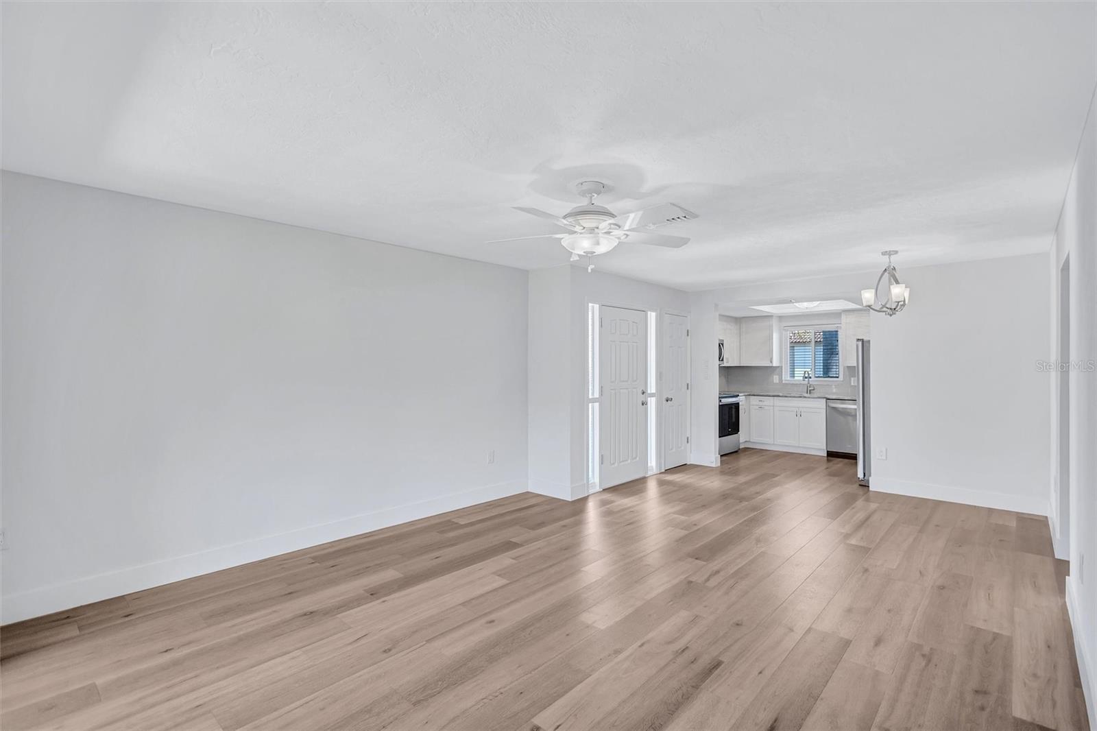 Image 21 of 48 For 191 Vista Hermosa Circle