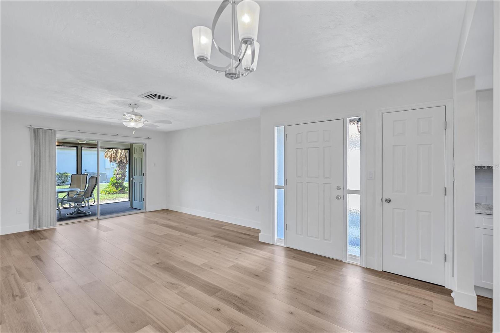 Image 22 of 48 For 191 Vista Hermosa Circle