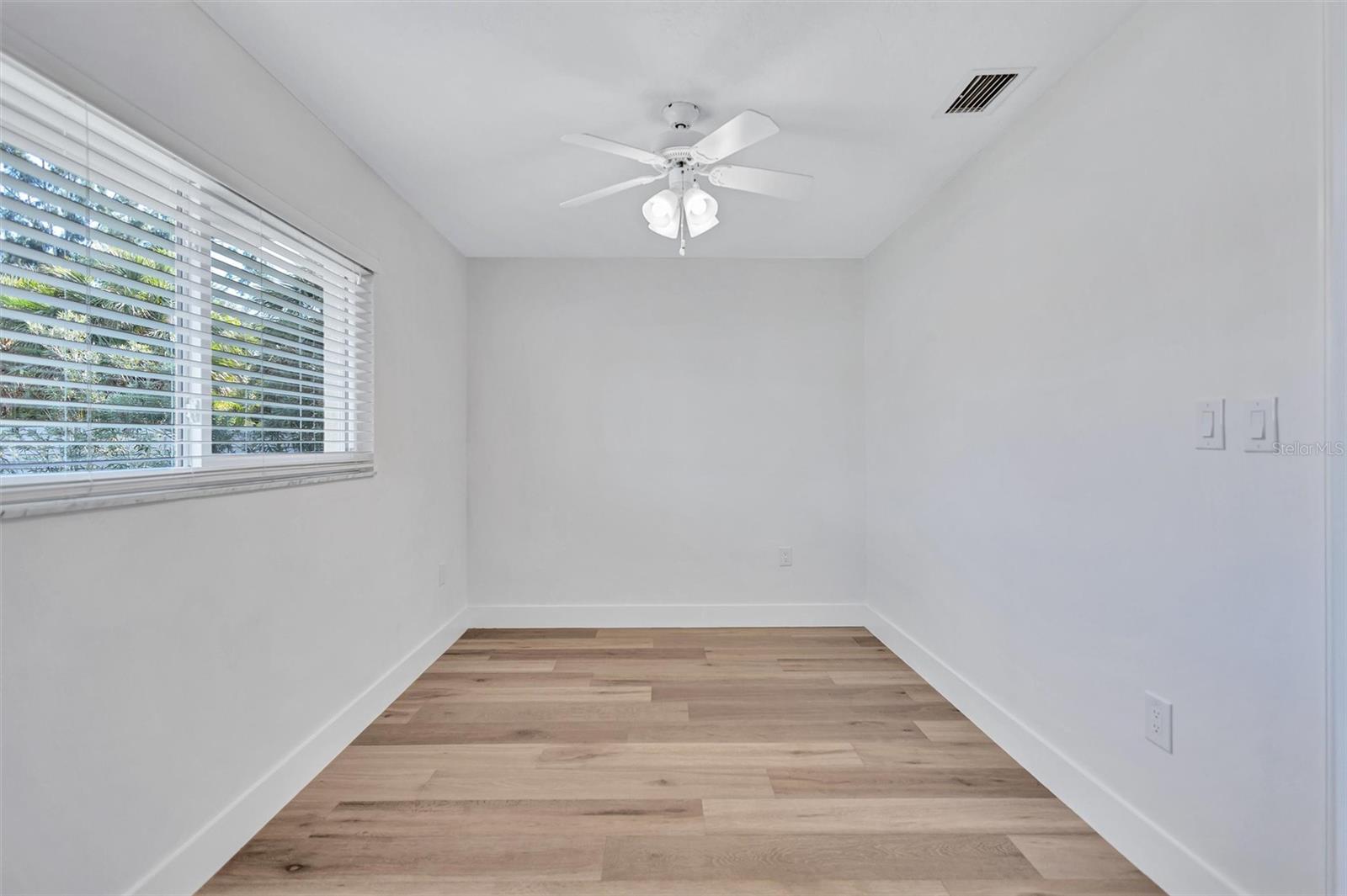 Image 29 of 48 For 191 Vista Hermosa Circle