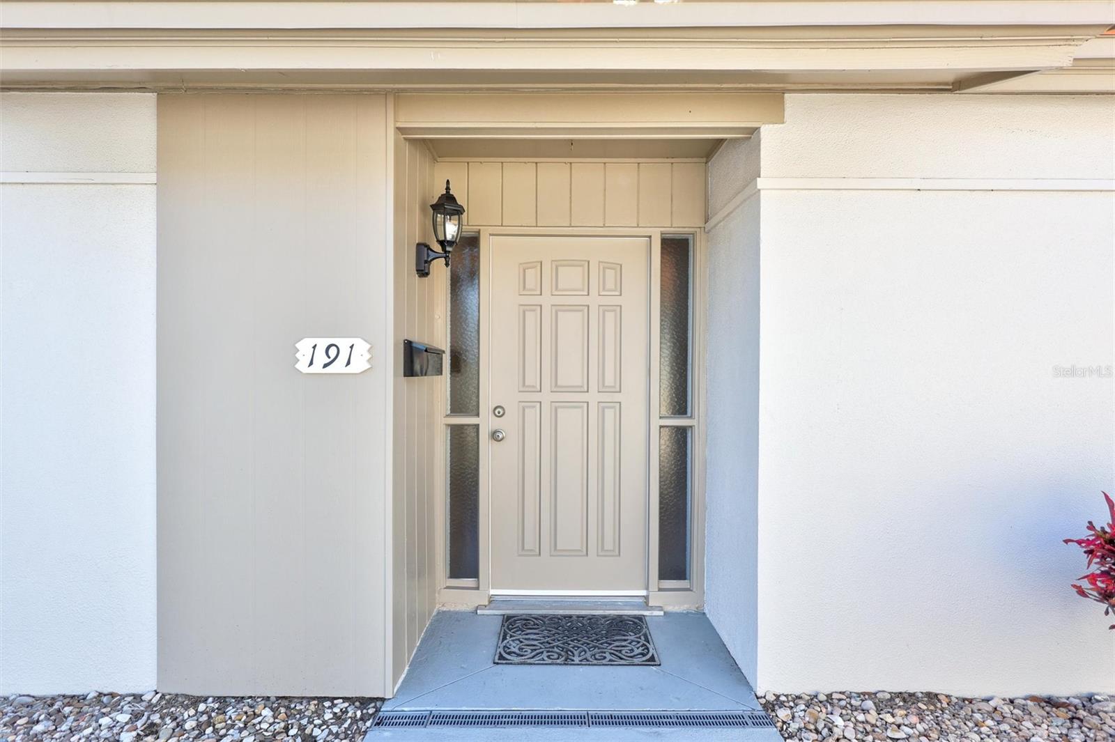 Image 3 of 48 For 191 Vista Hermosa Circle