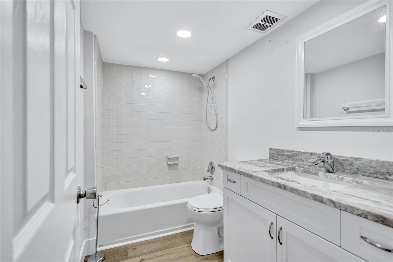 Image 30 of 48 For 191 Vista Hermosa Circle