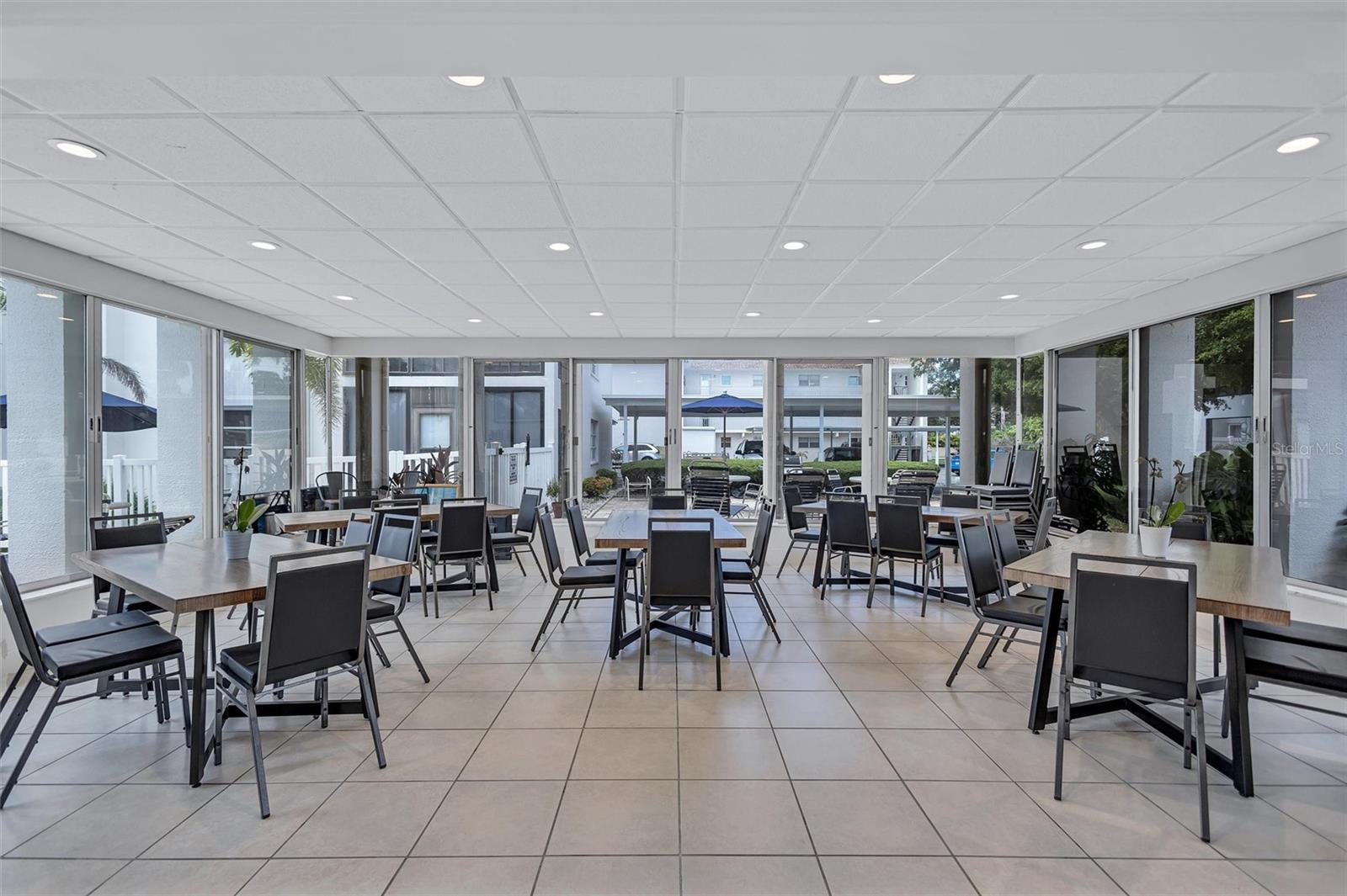 Image 35 of 48 For 191 Vista Hermosa Circle