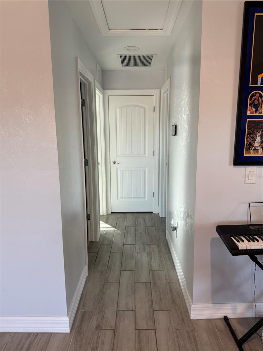 Image 30 of 69 For 2599 Marton Oak Boulevard