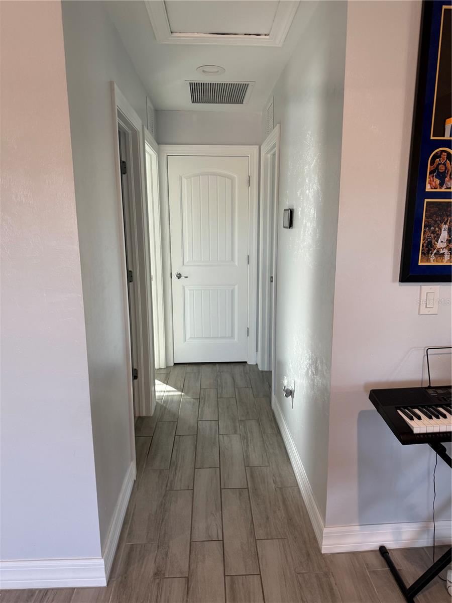 Image 31 of 69 For 2599 Marton Oak Boulevard