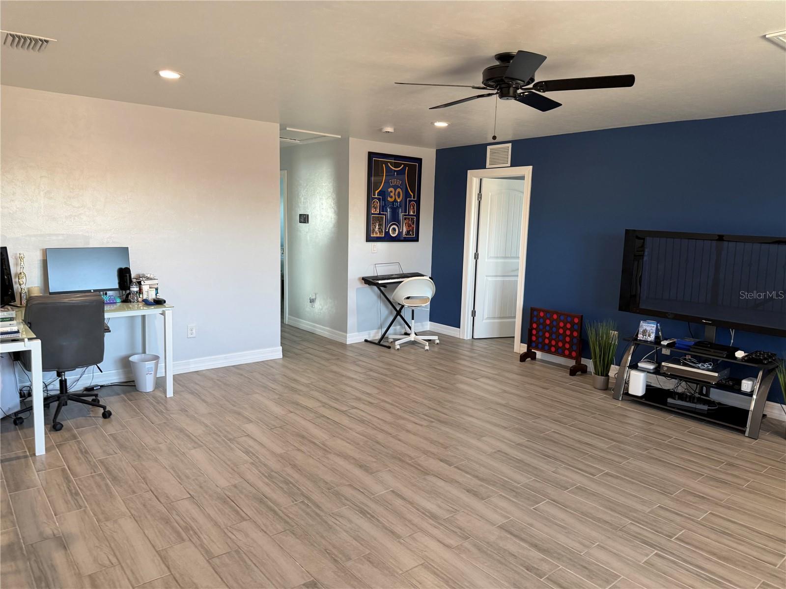 Image 47 of 69 For 2599 Marton Oak Boulevard