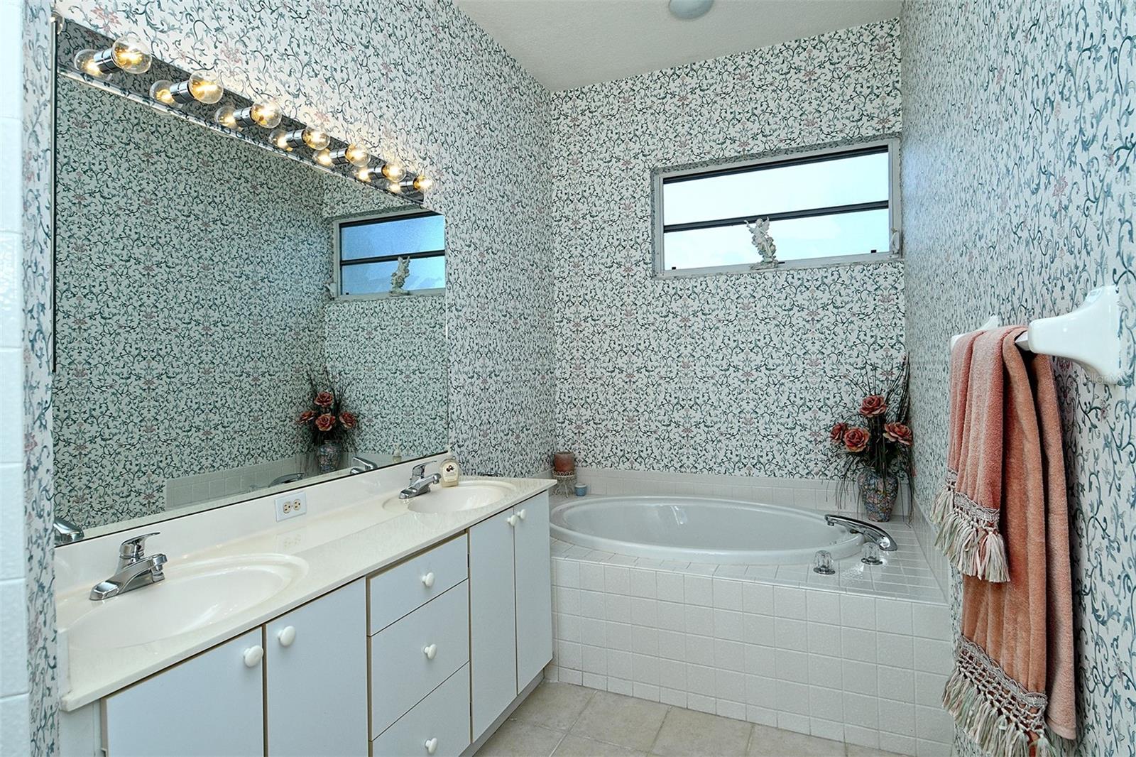 Image 28 of 66 For 4578 Samoset Drive