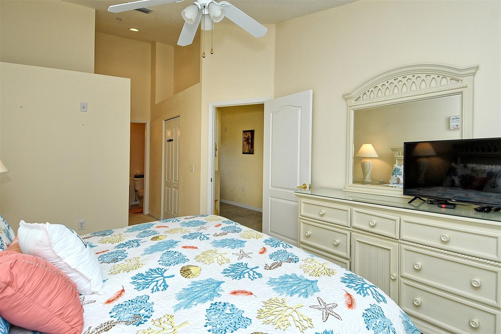 Image 25 of 54 For 5370 Hyland Hills Avenue 2724