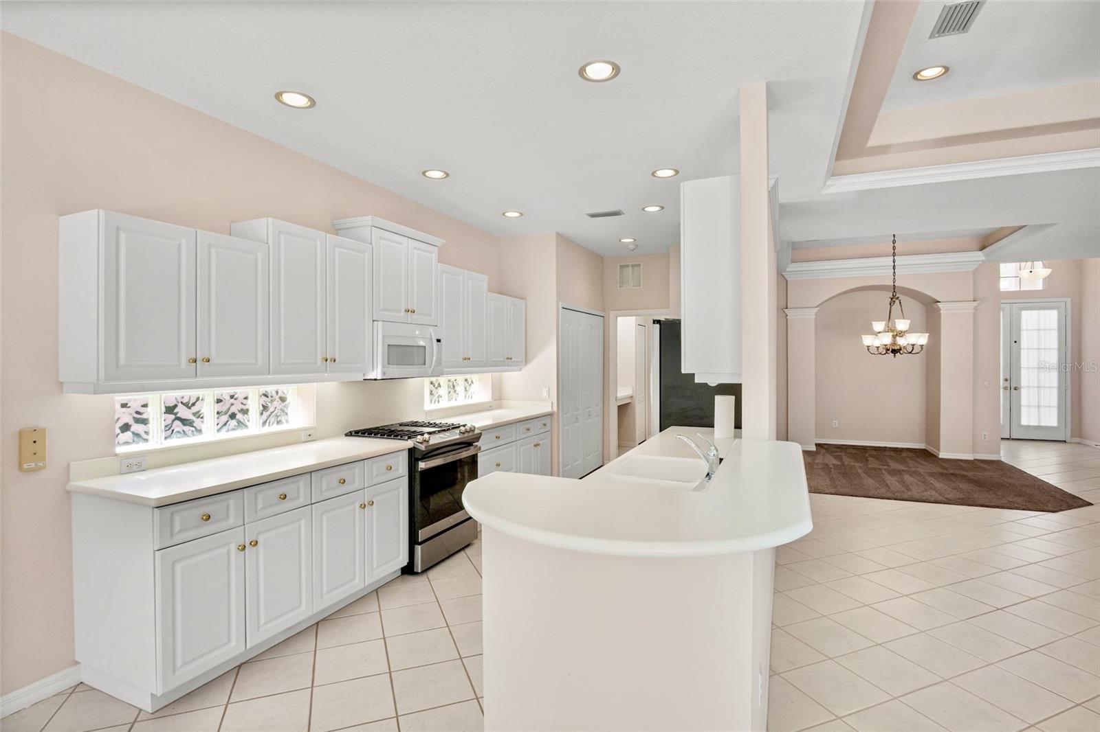 Image 15 of 57 For 8335 Nice Way