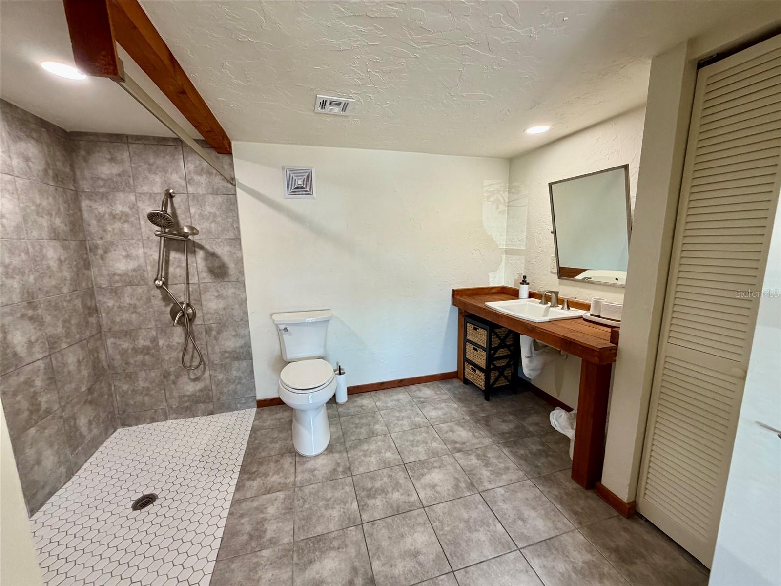 Image 12 of 16 For 618 Bird Bay Drive S 110