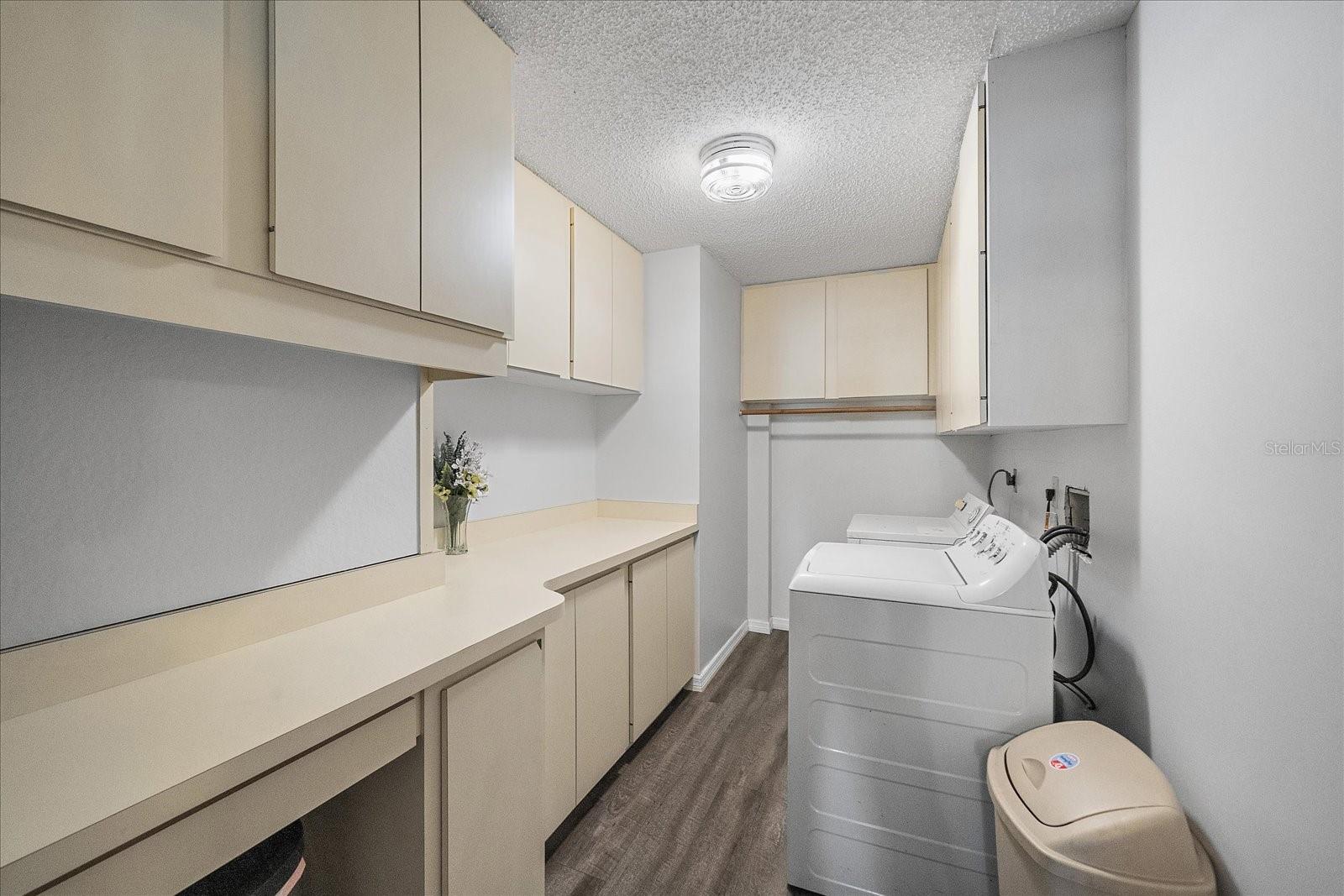 Image 10 of 42 For 3601 Egerton Circle