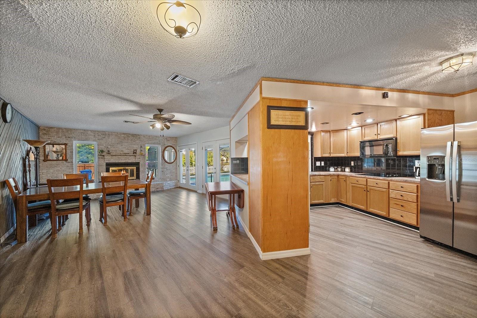 Image 26 of 42 For 3601 Egerton Circle