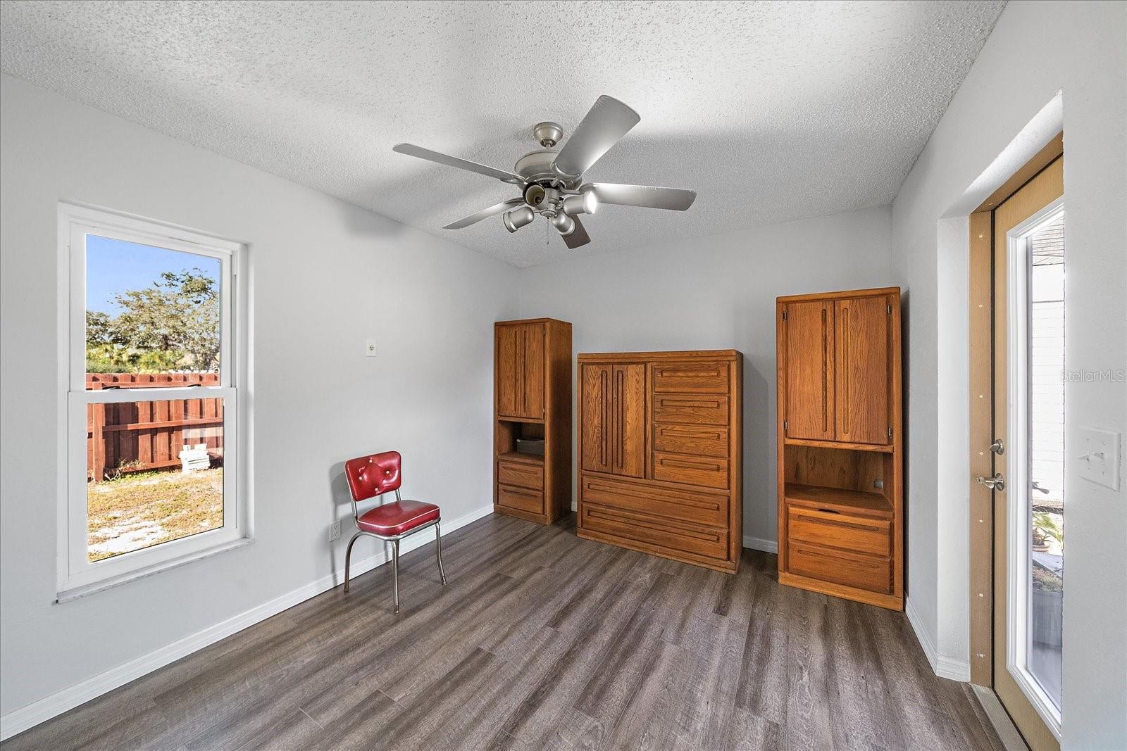 Image 5 of 42 For 3601 Egerton Circle