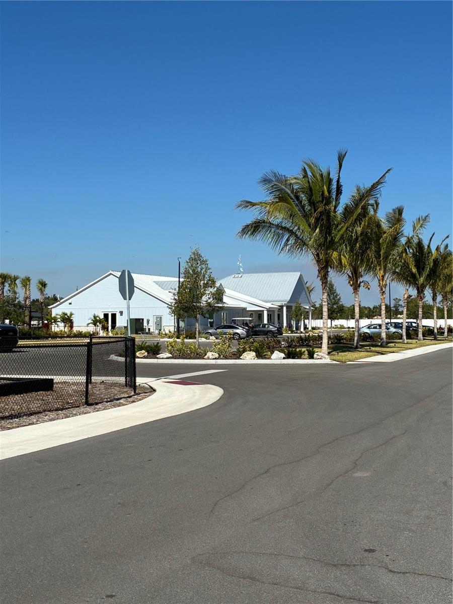 Image 7 of 21 For 247 Horizon Road