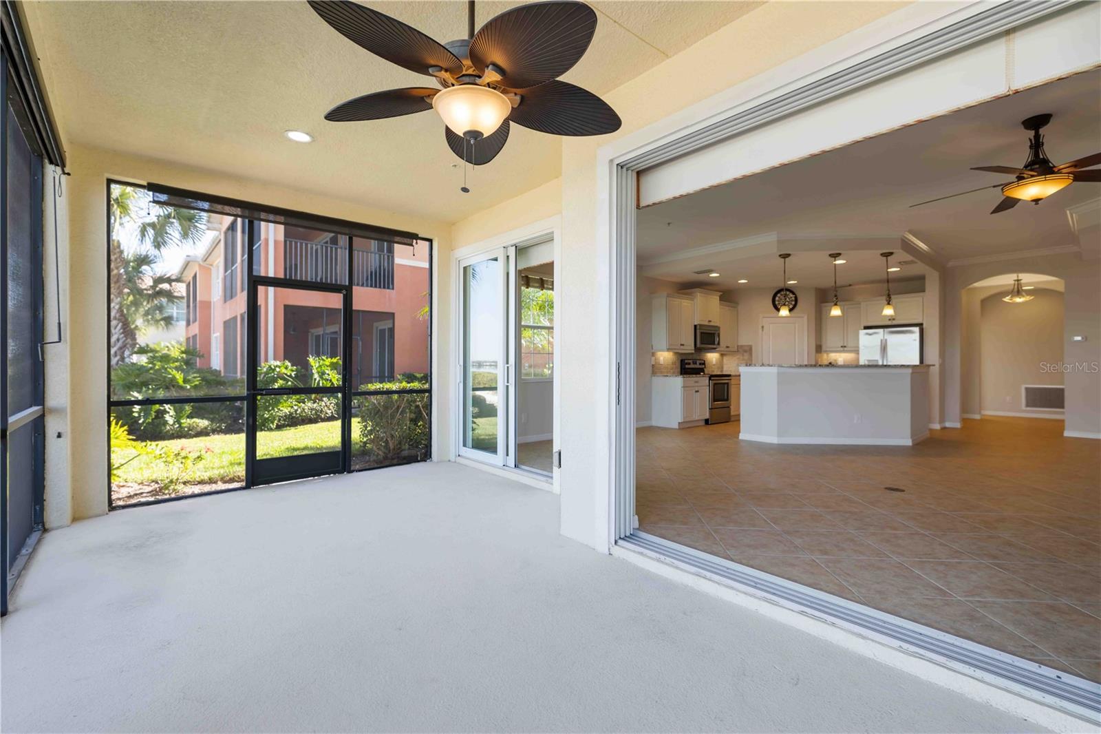 Image 11 of 35 For 1264 Riverscape Street B