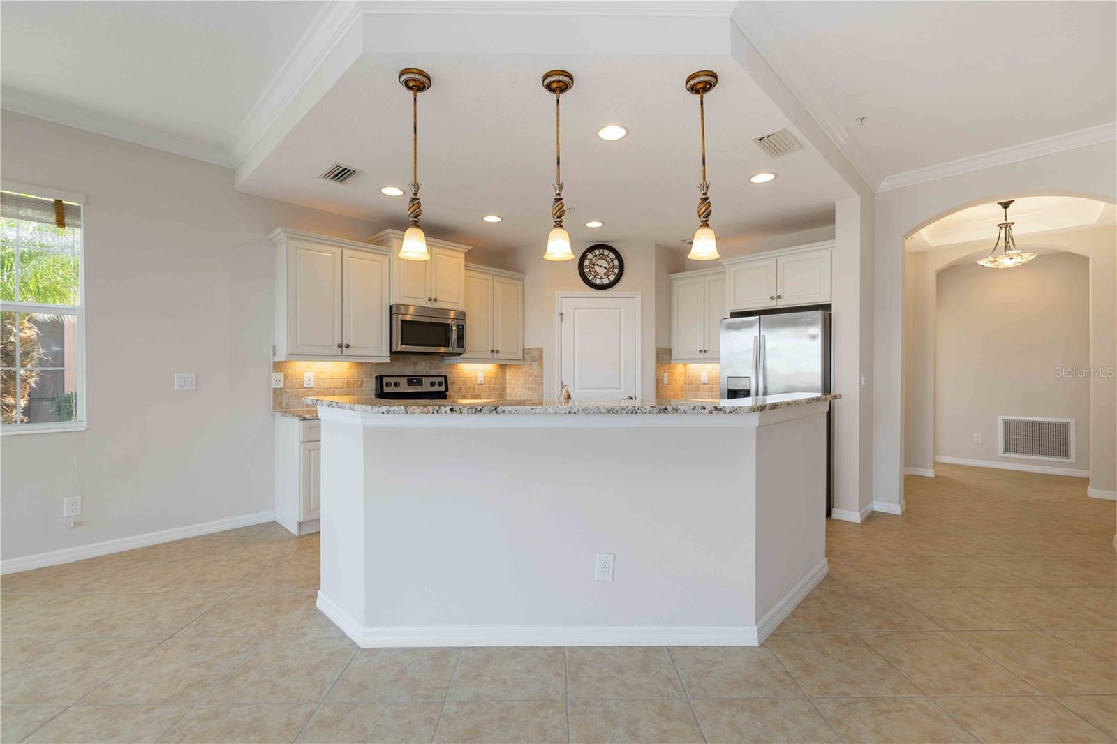 Image 14 of 35 For 1264 Riverscape Street B