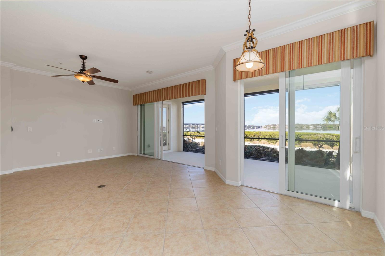 Image 9 of 35 For 1264 Riverscape Street B