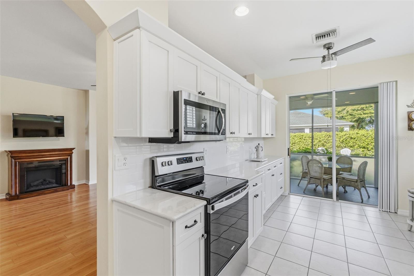 Image 15 of 44 For 1777 Emerald Cove Circle