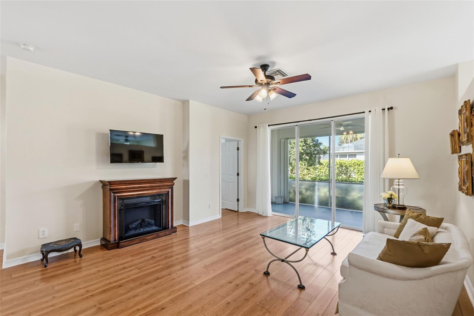 Image 5 of 44 For 1777 Emerald Cove Circle