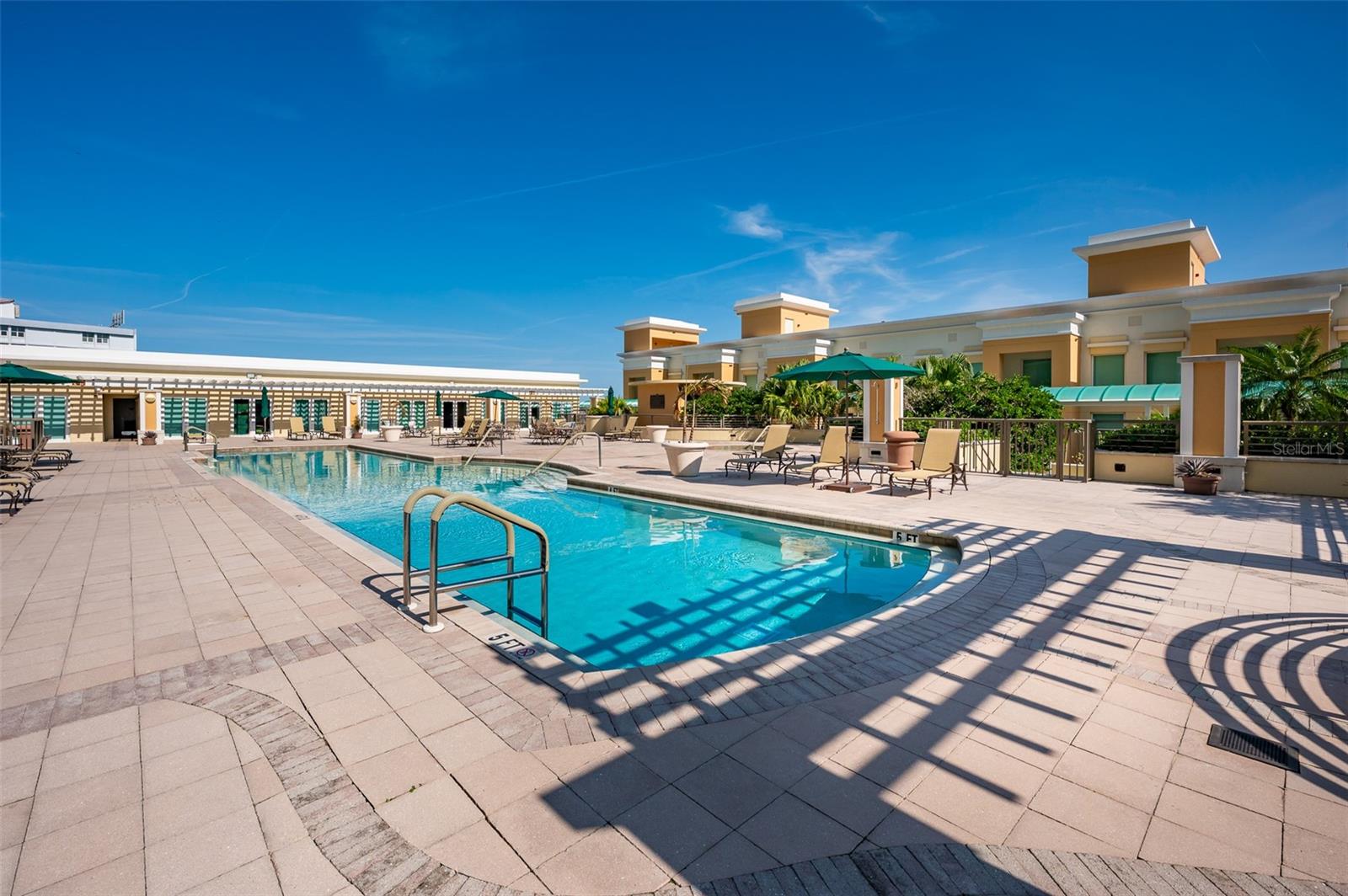 Image 26 of 53 For 800 Tamiami Trail 611