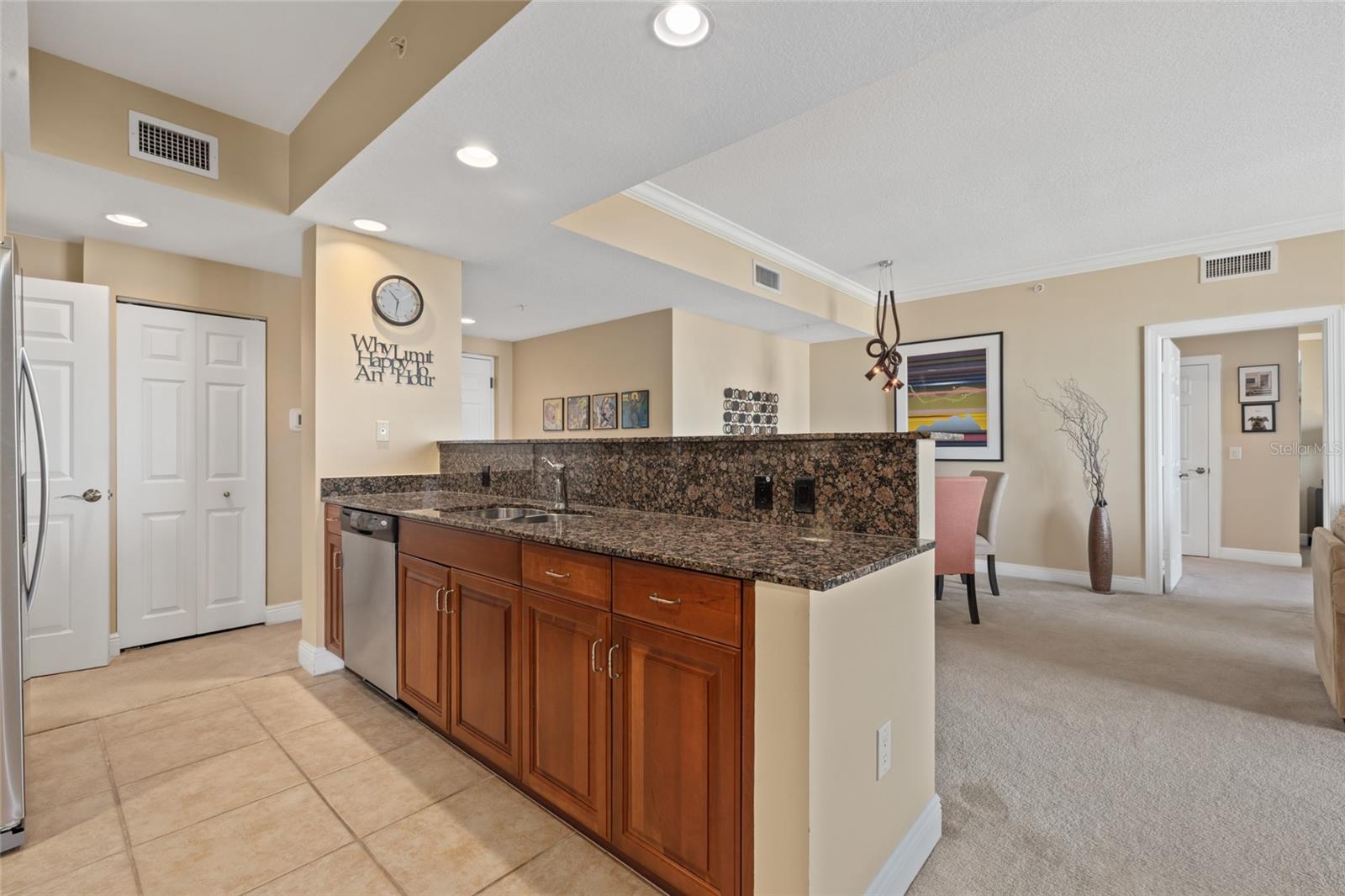 Image 9 of 53 For 800 Tamiami Trail 611