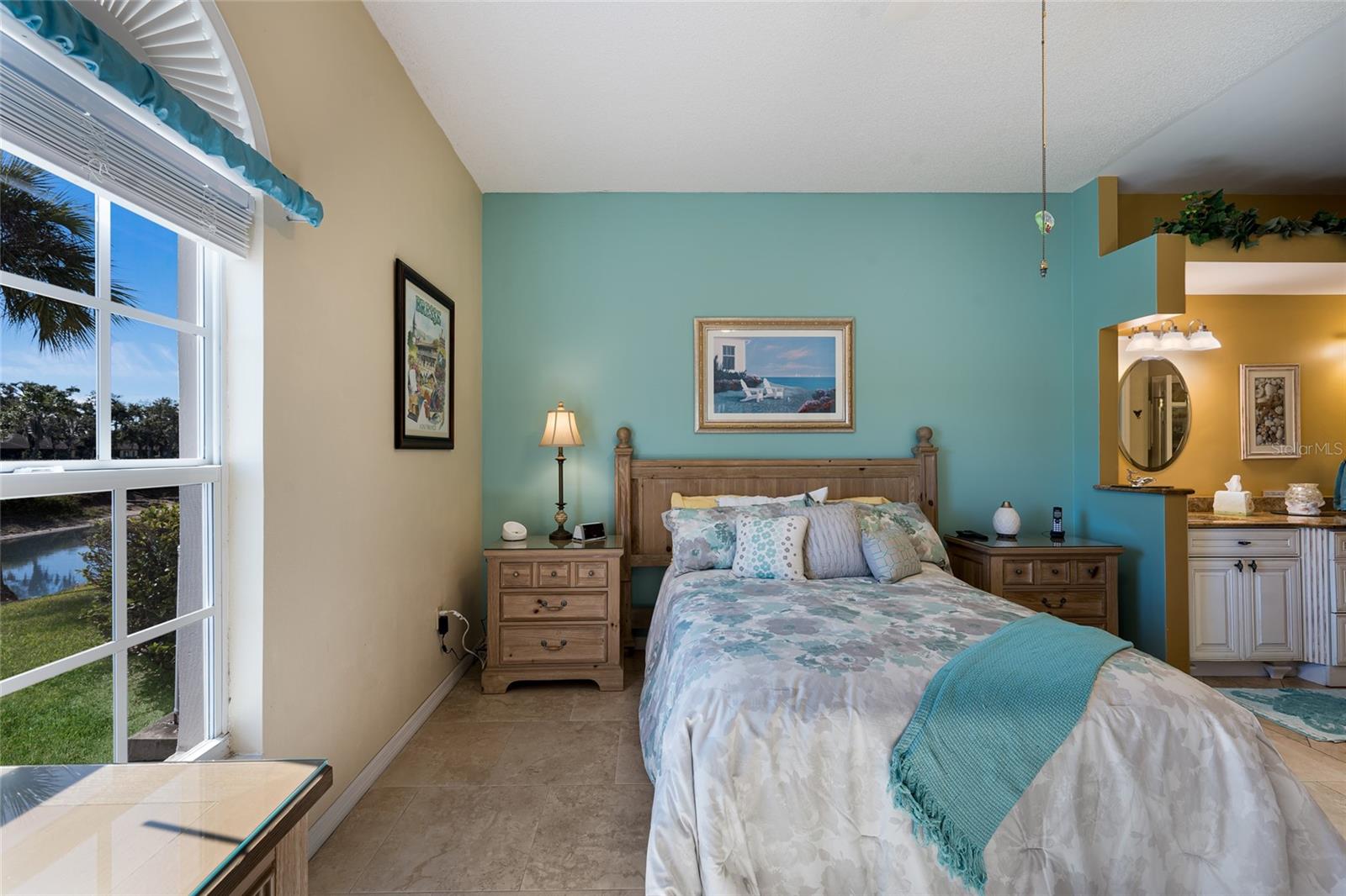 Image 14 of 40 For 5590 Golf Pointe Drive 5590