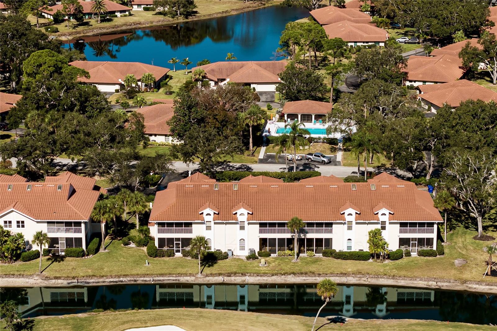 Image 27 of 40 For 5590 Golf Pointe Drive 5590