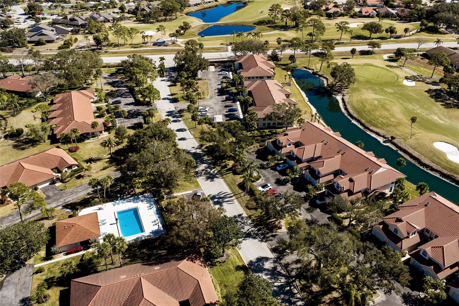 Image 31 of 40 For 5590 Golf Pointe Drive 5590