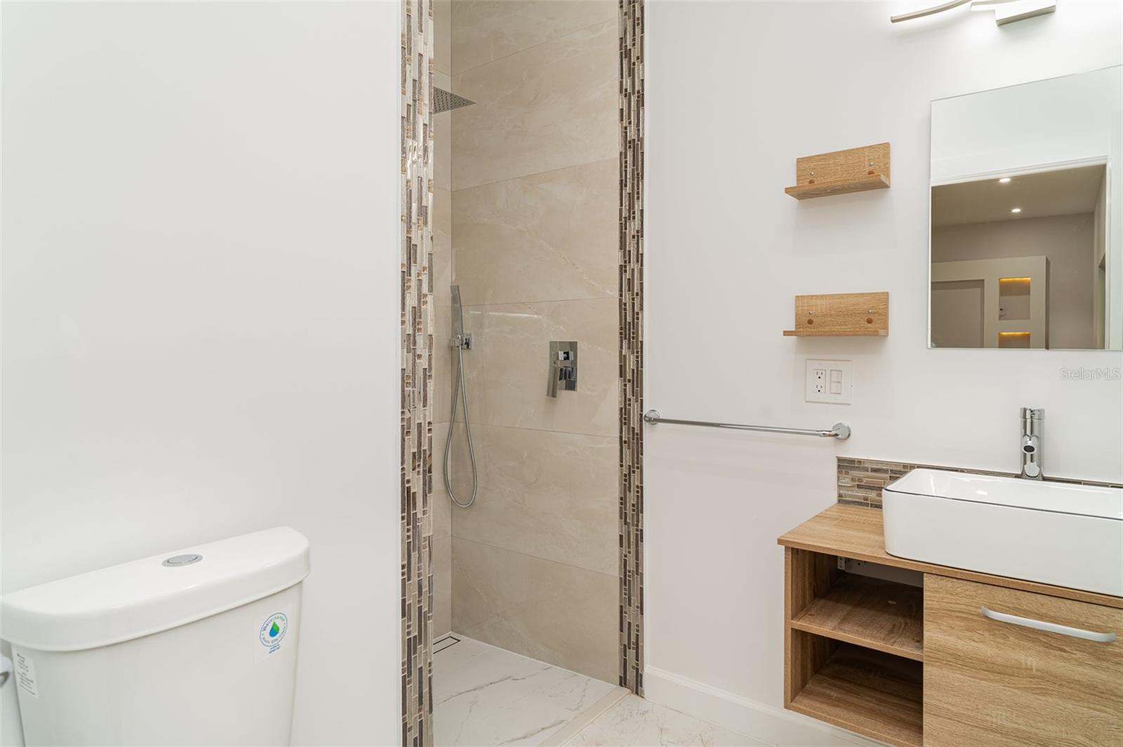 Image 22 of 29 For 2141 Cork Oak Street