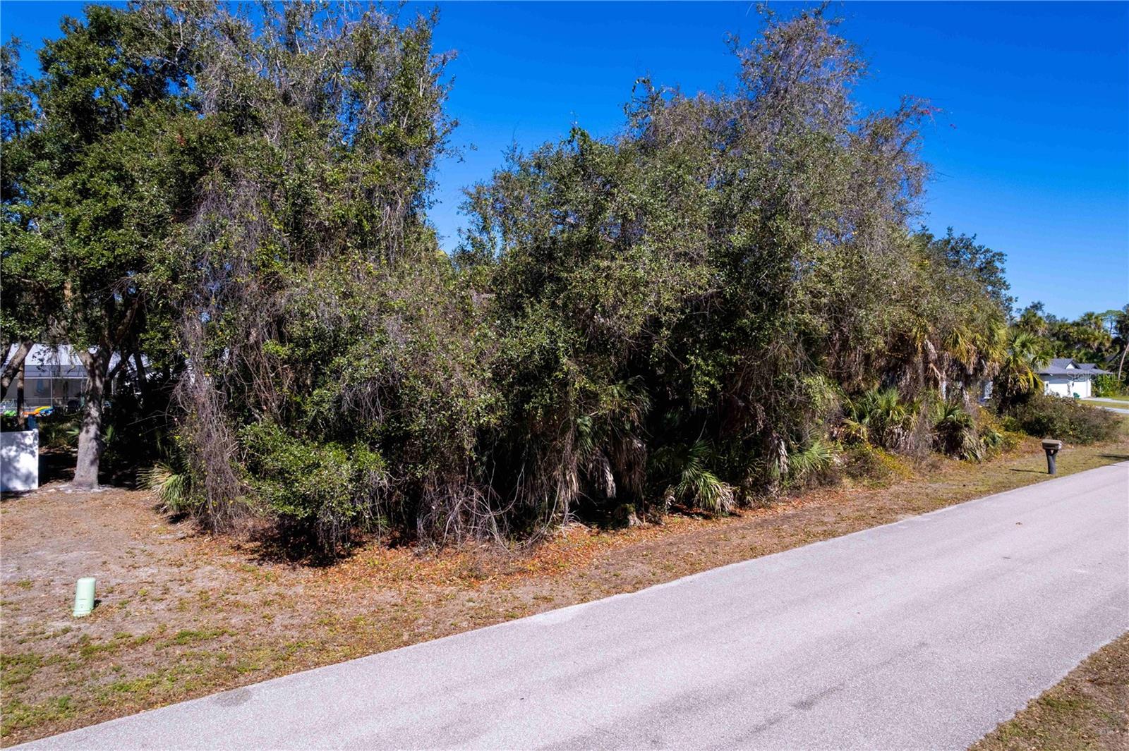 Image 10 of 21 For 16250 Banyan Avenue