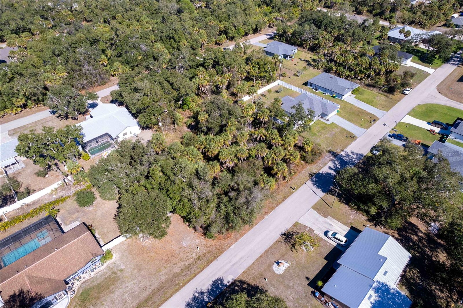 Image 18 of 21 For 16250 Banyan Avenue