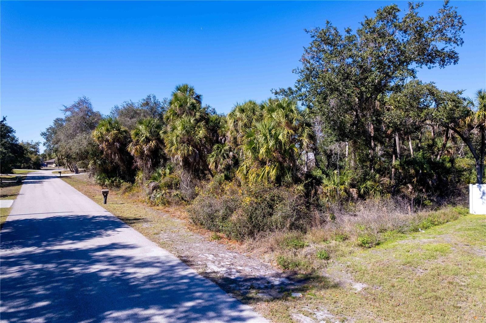 Image 20 of 21 For 16250 Banyan Avenue