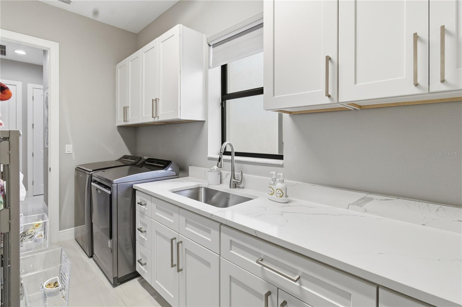 Image 41 of 53 For 4855 Pastel Court