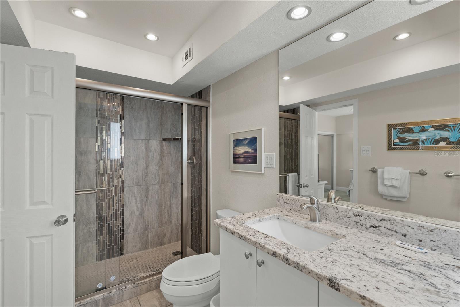 Image 26 of 38 For 6146 Midnight Pass Road 12s