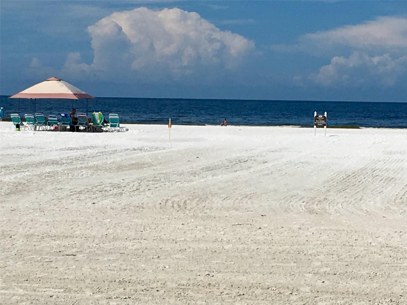 Image 32 of 38 For 6146 Midnight Pass Road 12s