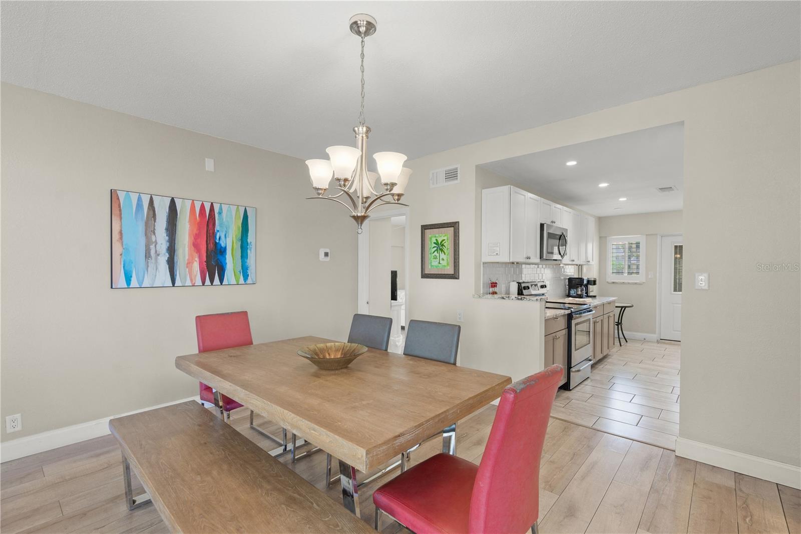 Image 9 of 38 For 6146 Midnight Pass Road 12s