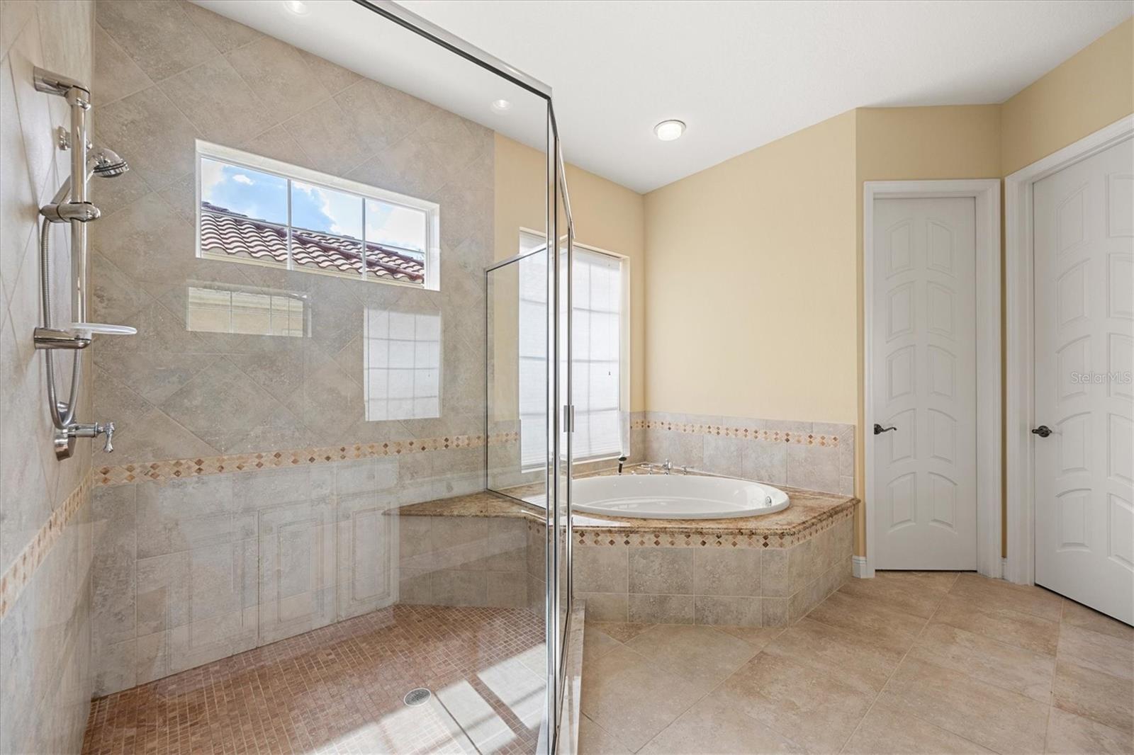 Image 20 of 52 For 7203 Chatsworth Court