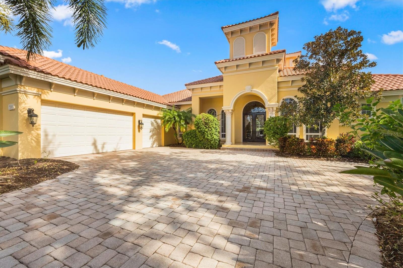 Image 3 of 52 For 7203 Chatsworth Court