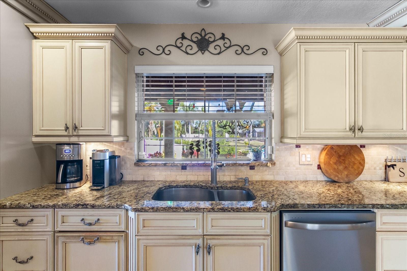 Image 10 of 68 For 5507 America Drive