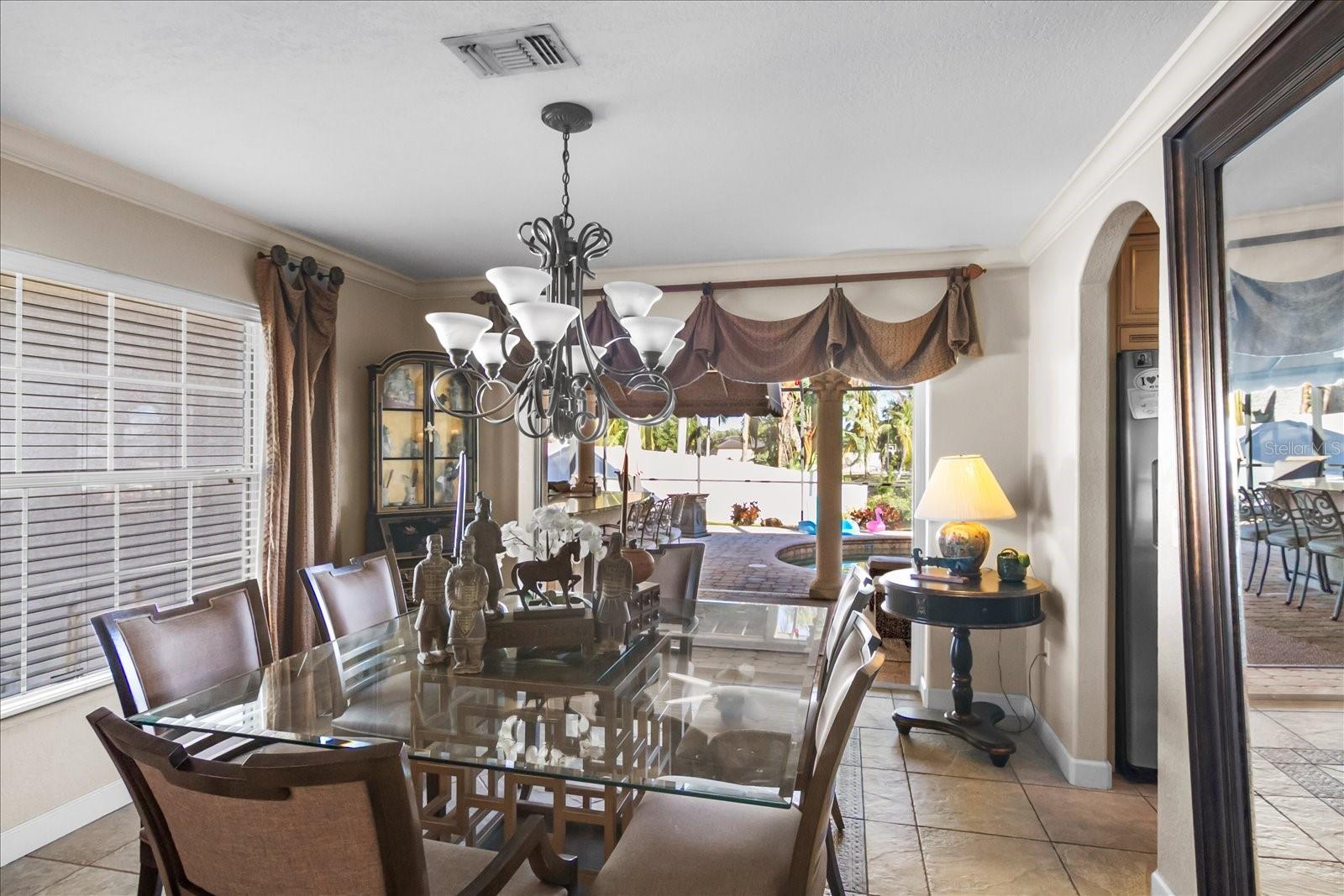 Image 11 of 68 For 5507 America Drive