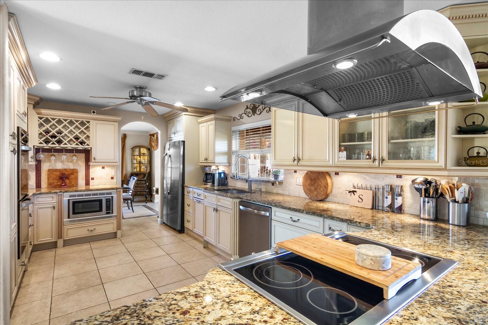 Image 5 of 68 For 5507 America Drive