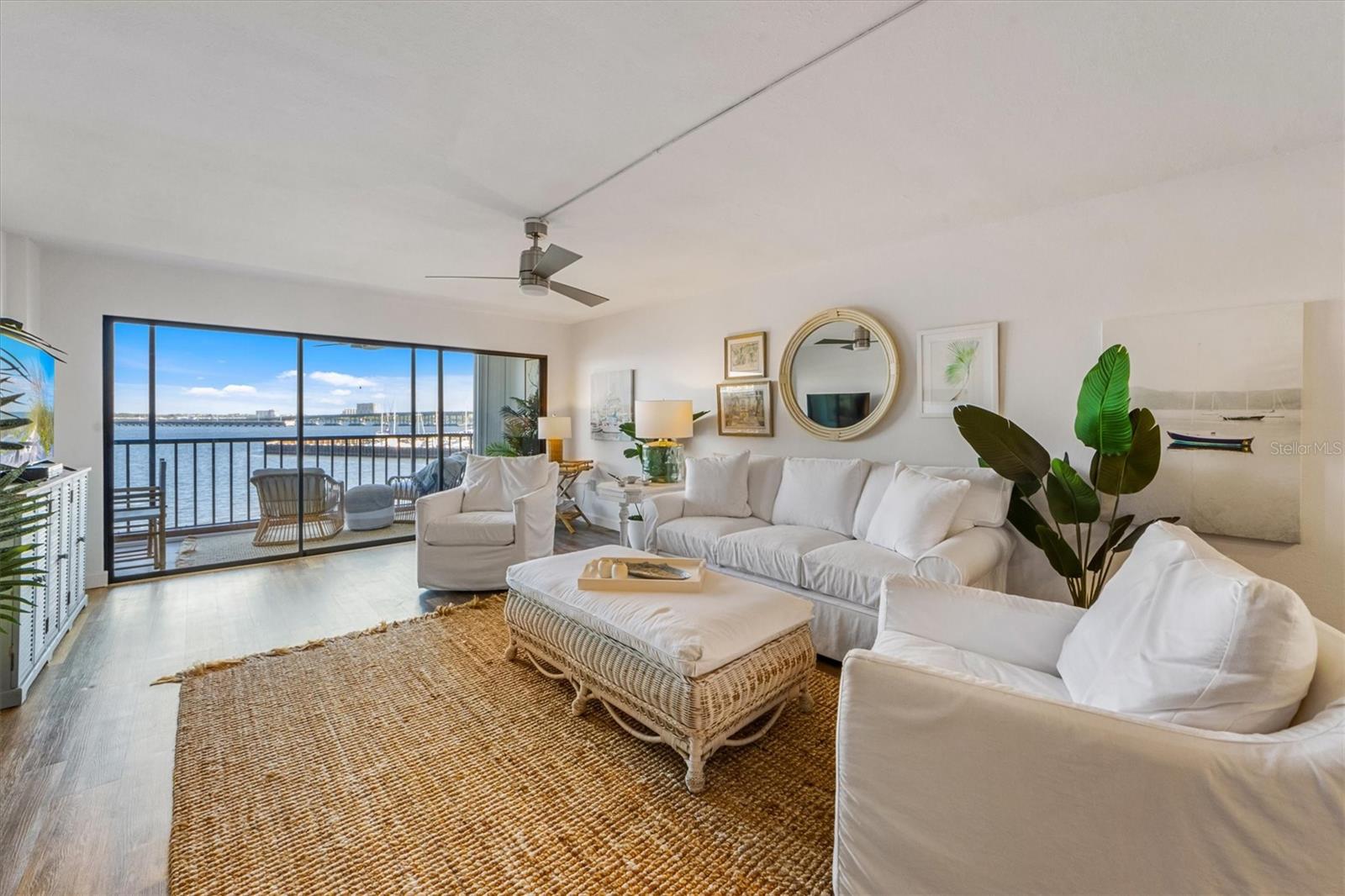 Image 13 of 25 For 1510 1st Avenue W 302