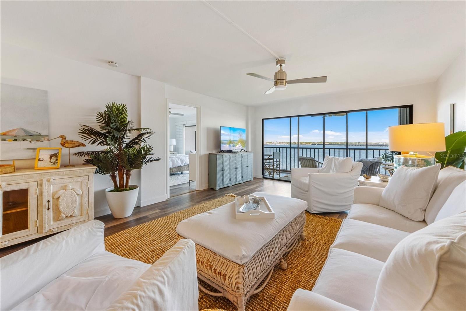 Image 14 of 25 For 1510 1st Avenue W 302