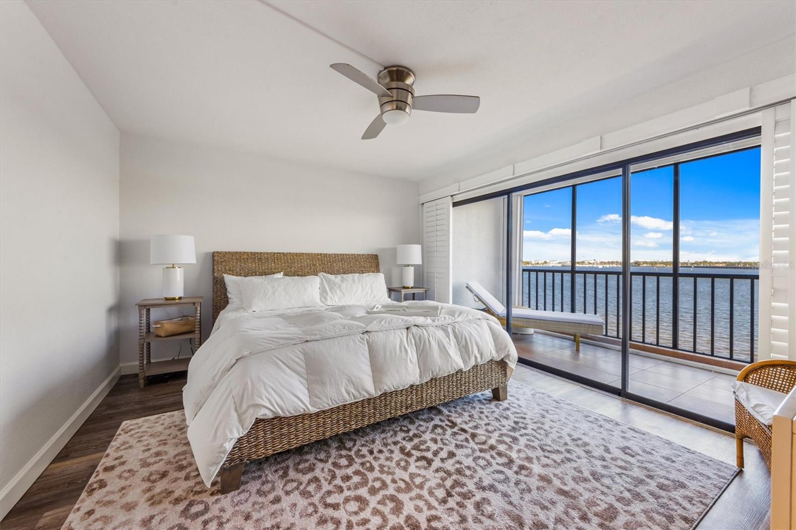 Image 16 of 25 For 1510 1st Avenue W 302