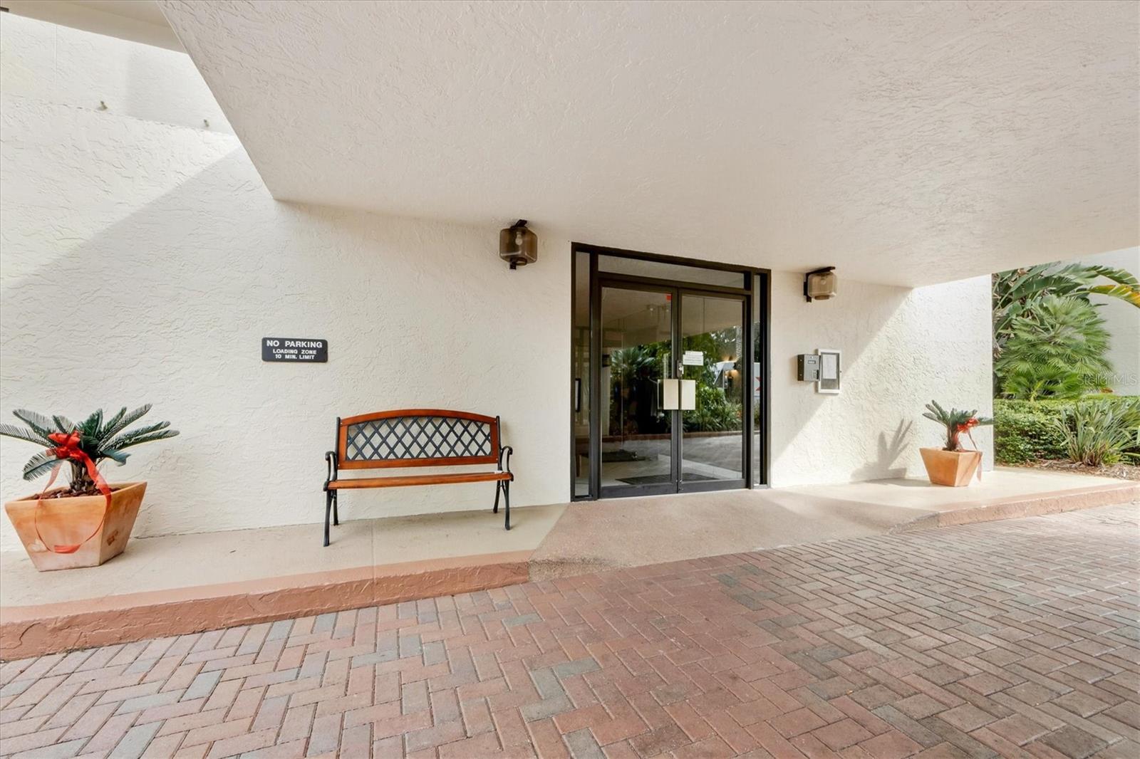 Image 3 of 25 For 1510 1st Avenue W 302