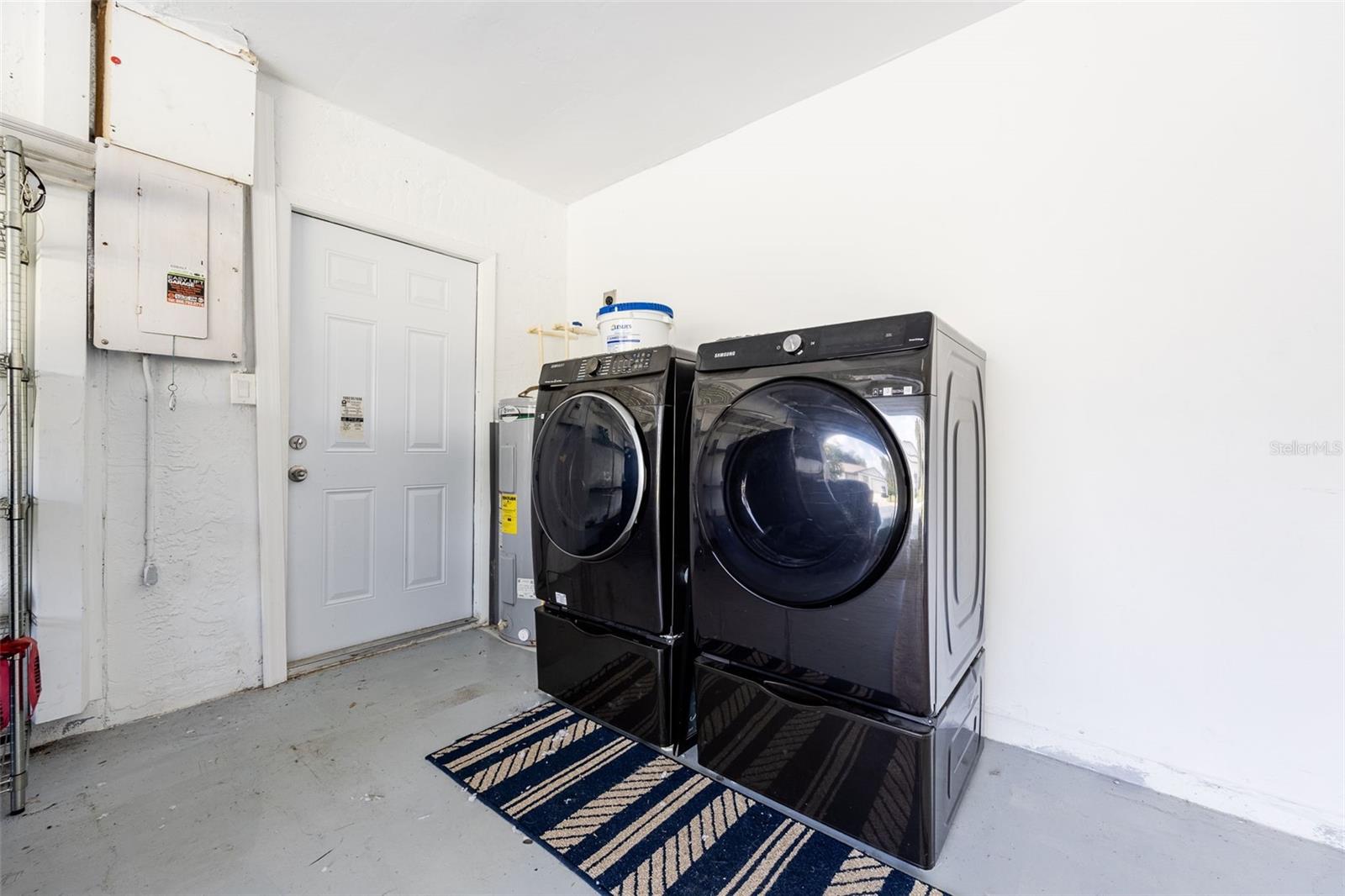 Image 29 of 52 For 1432 11th Street